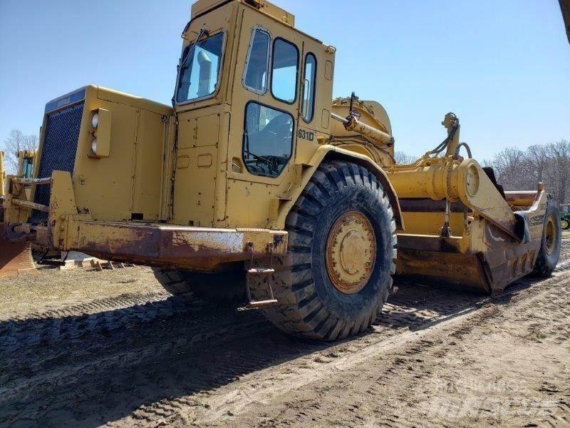 CAT 631D Skrēperi