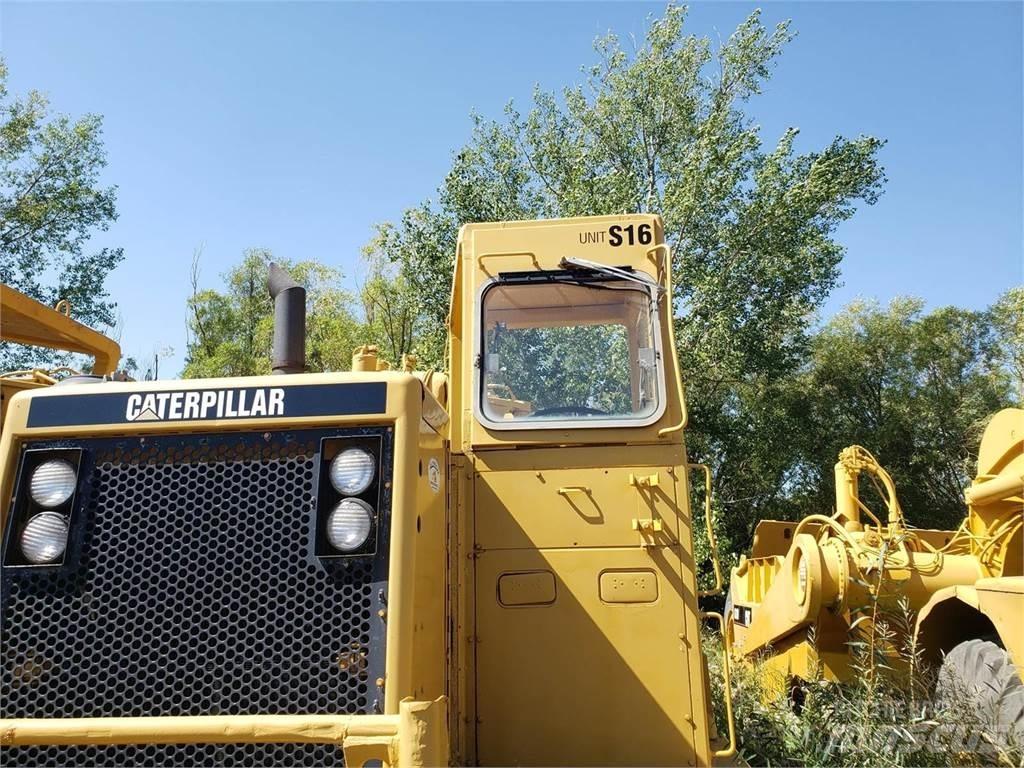 CAT 631D Skrēperi