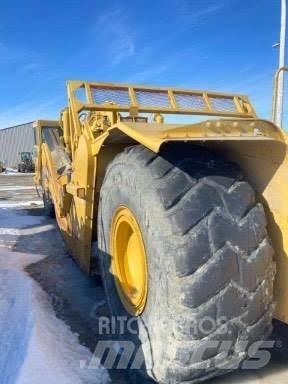 CAT 631G Skrēperi