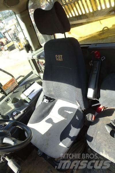 CAT 730 Artikulētie pašizgāzēji
