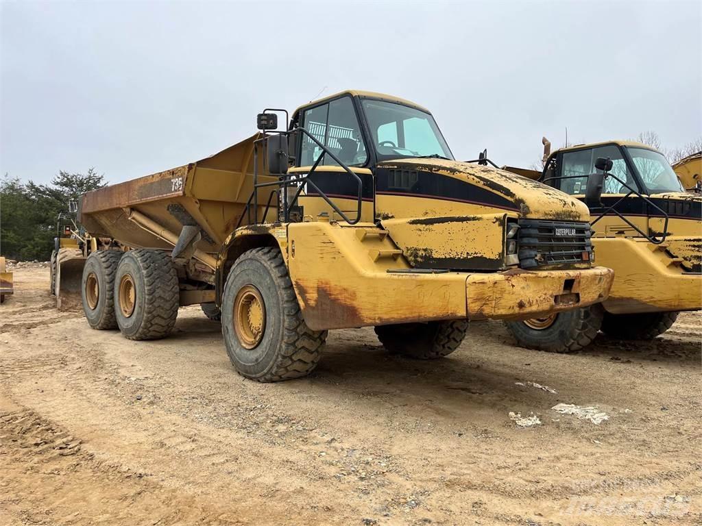 CAT 735 Artikulētie pašizgāzēji