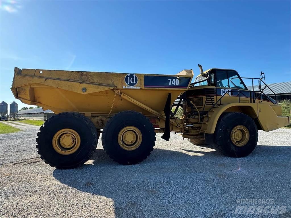 CAT 740 Artikulētie pašizgāzēji