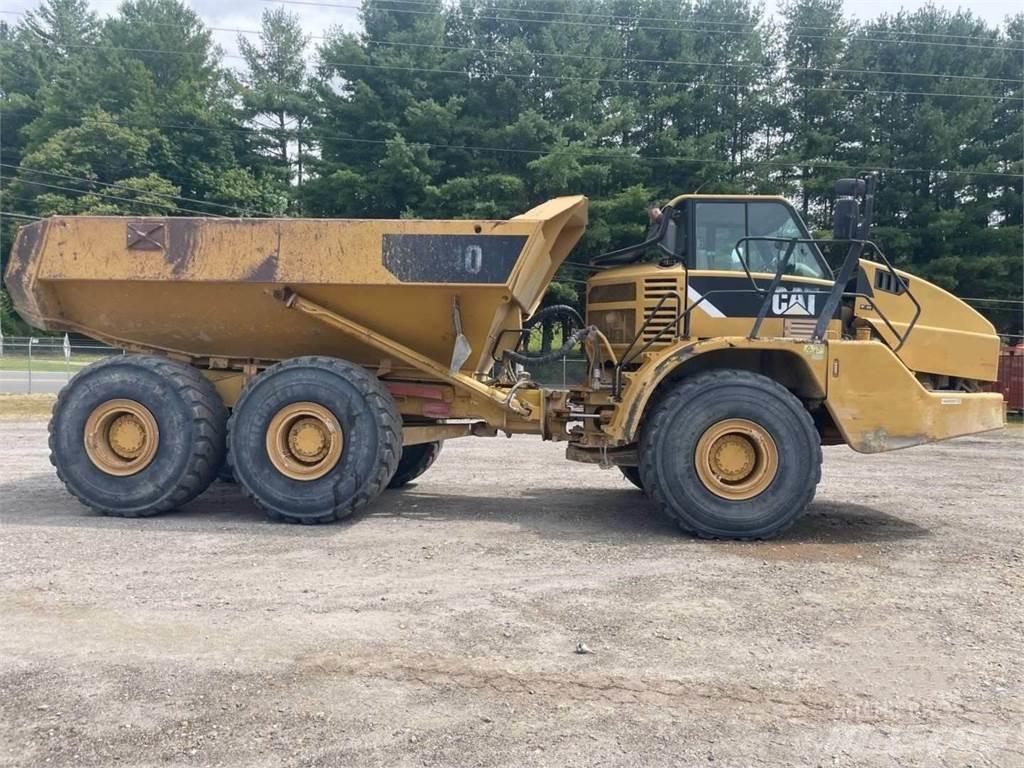CAT 740 Artikulētie pašizgāzēji