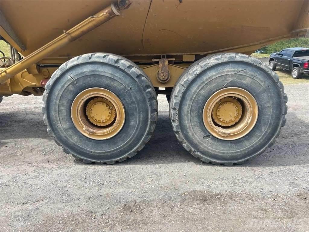 CAT 740 Artikulētie pašizgāzēji