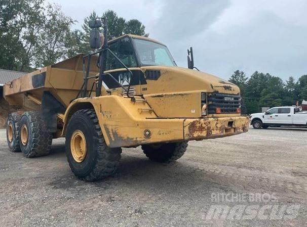 CAT 740 Artikulētie pašizgāzēji