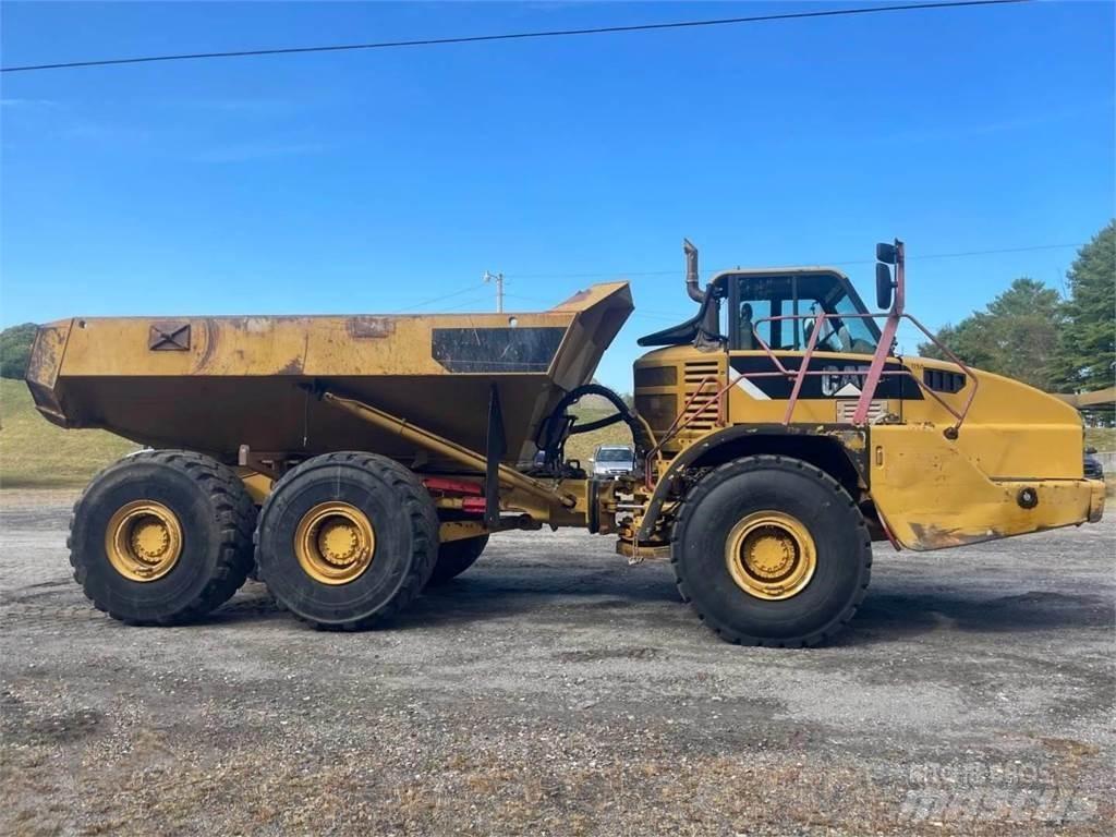 CAT 740 Artikulētie pašizgāzēji