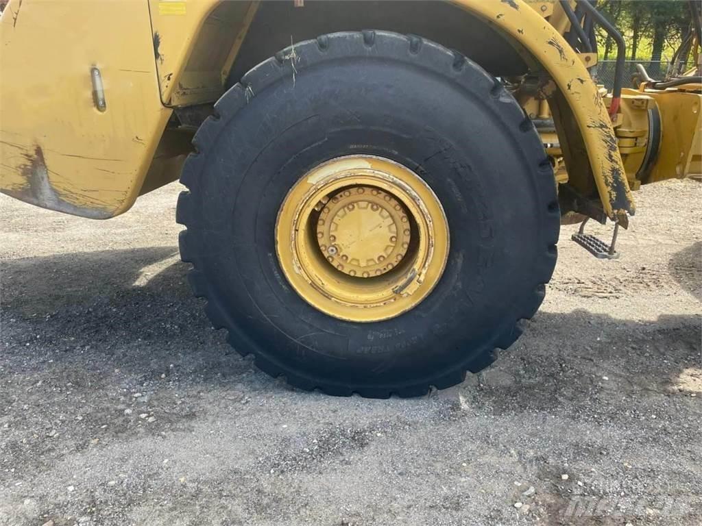 CAT 740 Artikulētie pašizgāzēji