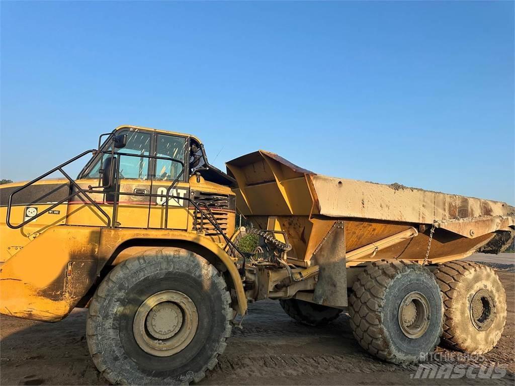 CAT 740 Artikulētie pašizgāzēji