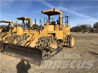 CAT 815B Augsnes blīvētāji