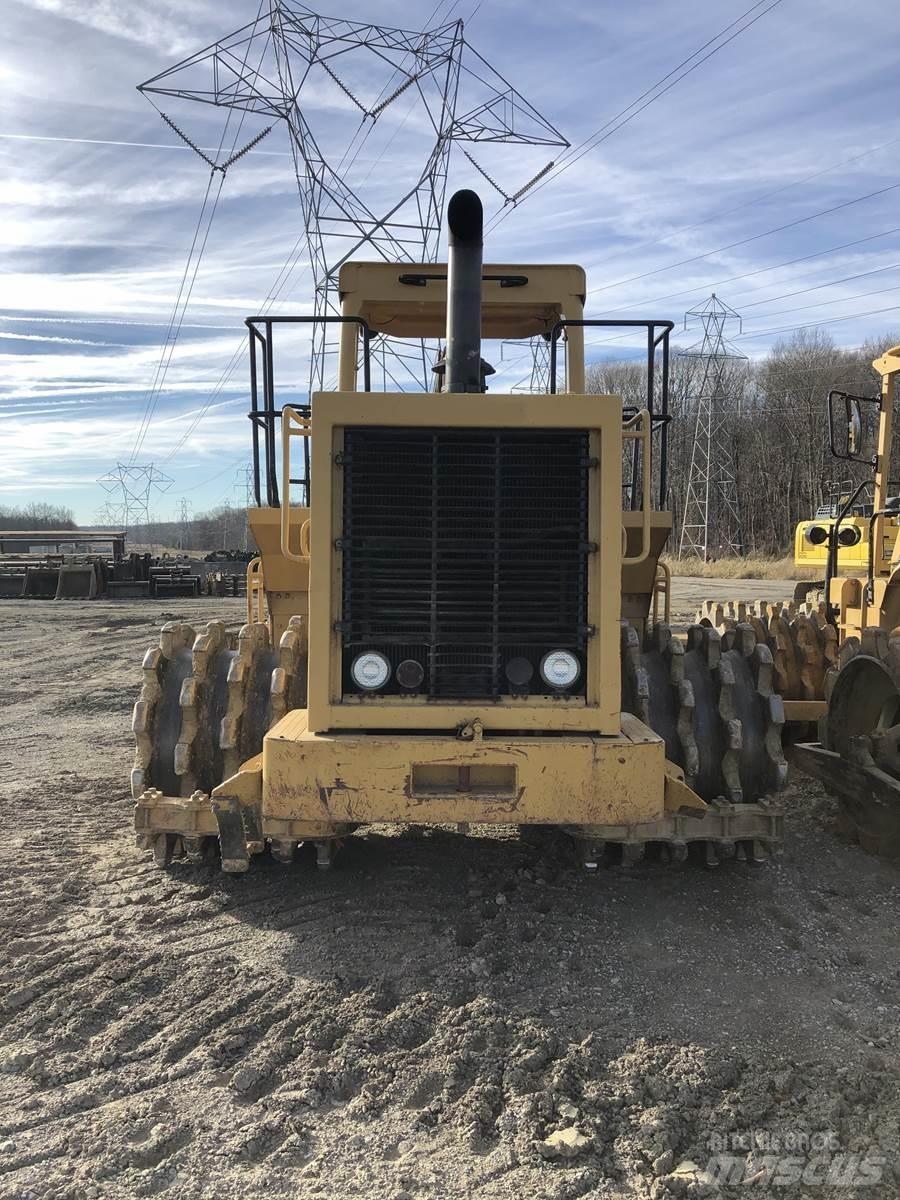 CAT 815B Augsnes blīvētāji