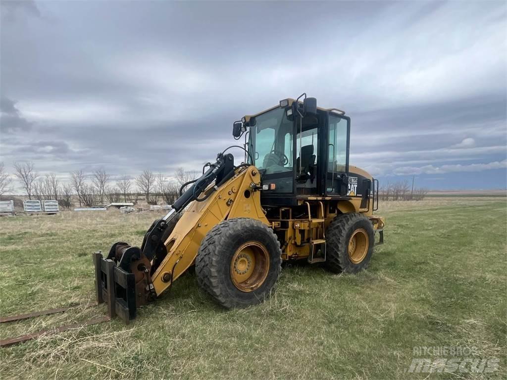CAT 924G Iekrāvēji uz riteņiem