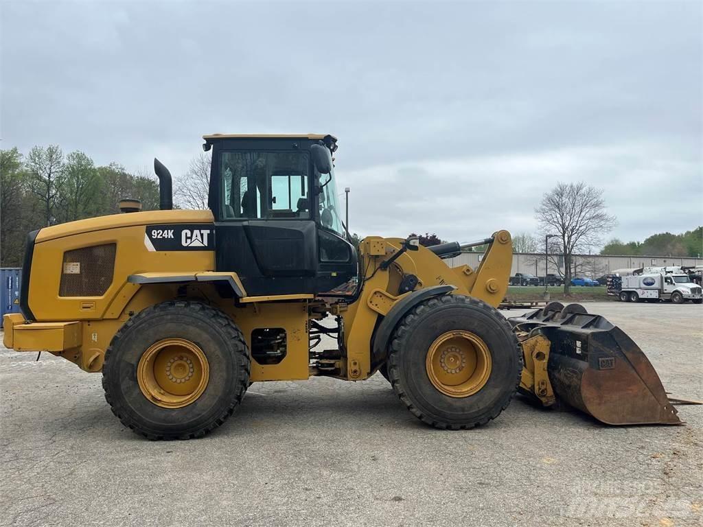 CAT 924K Iekrāvēji uz riteņiem