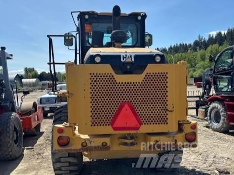 CAT 924K Iekrāvēji uz riteņiem
