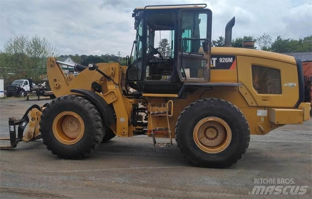 CAT 926M Iekrāvēji uz riteņiem