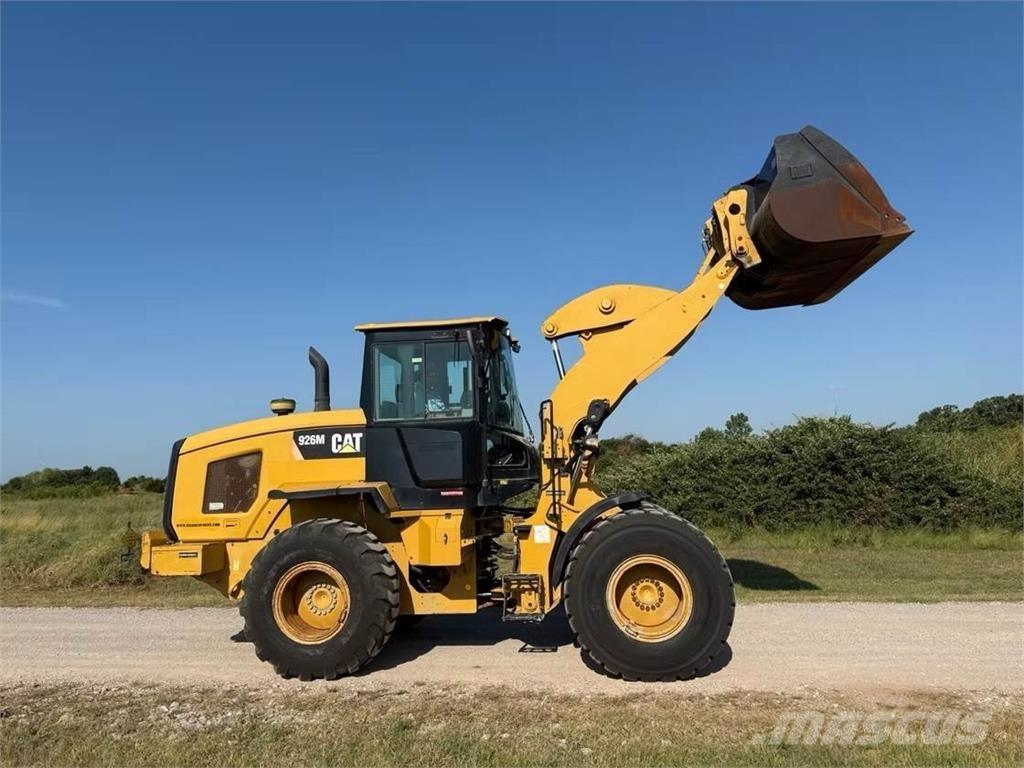 CAT 926M Iekrāvēji uz riteņiem