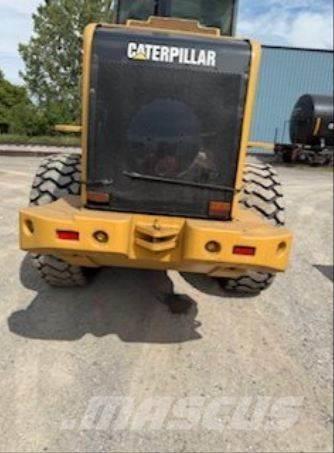 CAT 928HZ Iekrāvēji uz riteņiem