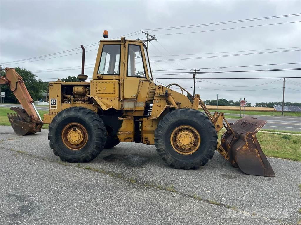 CAT 930 Iekrāvēji uz riteņiem