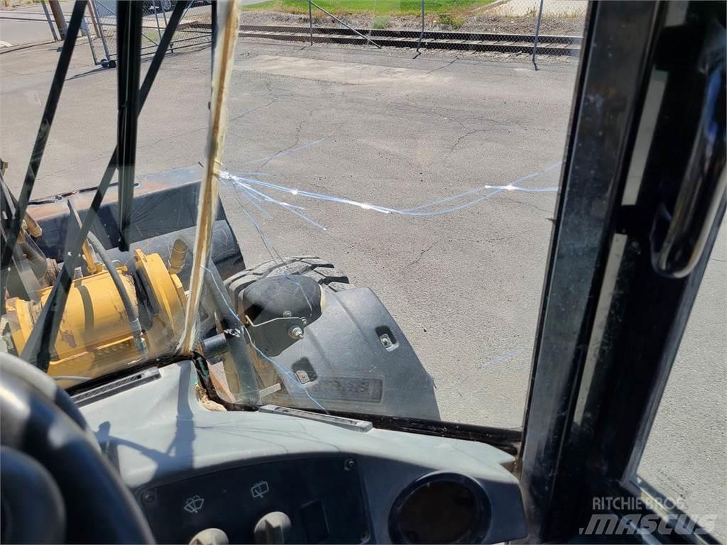 CAT 930G Iekrāvēji uz riteņiem