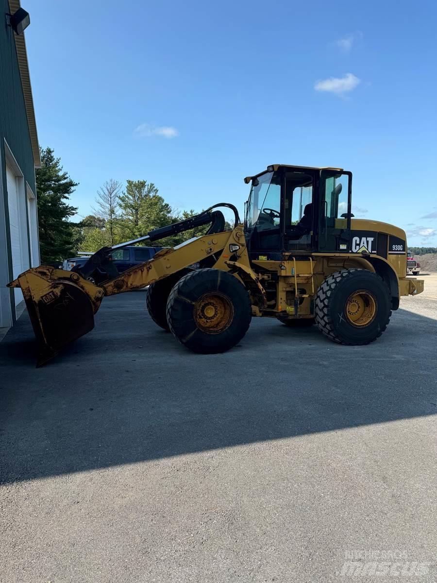 CAT 930G Iekrāvēji uz riteņiem