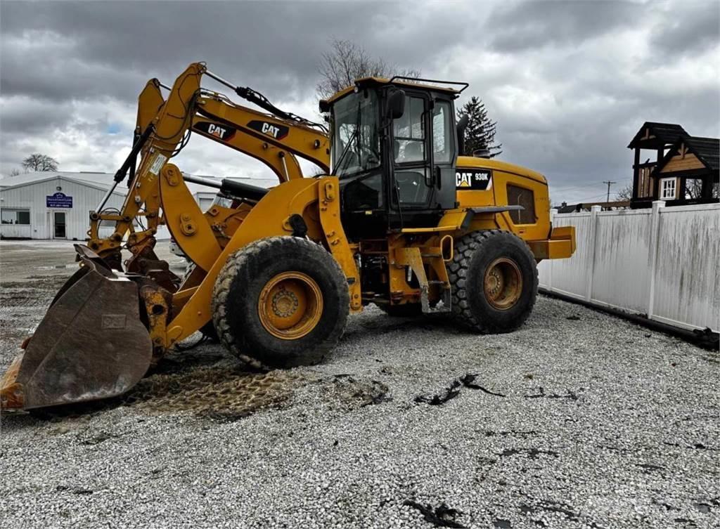 CAT 930K Iekrāvēji uz riteņiem