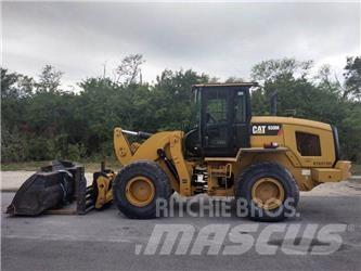 CAT 930M Iekrāvēji uz riteņiem