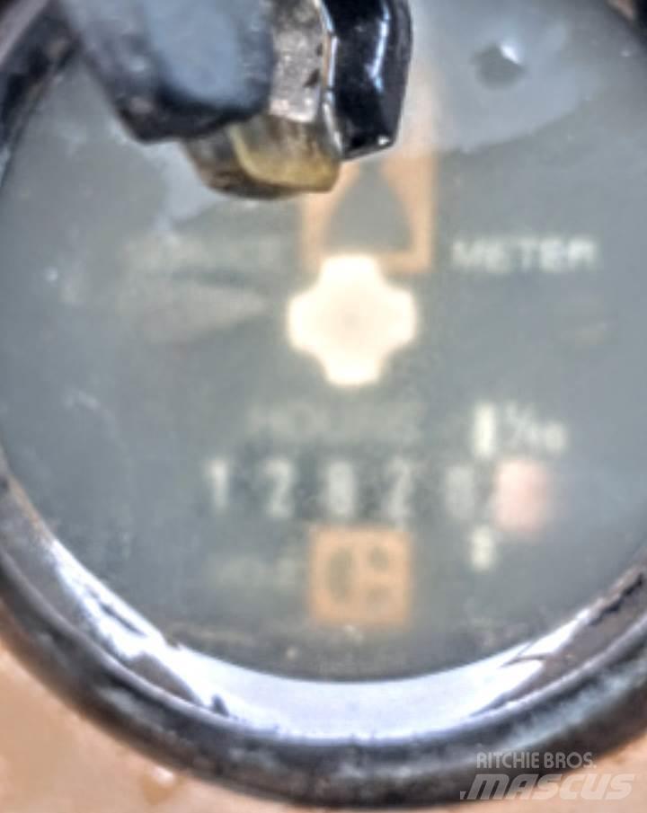 CAT 936E Iekrāvēji uz riteņiem