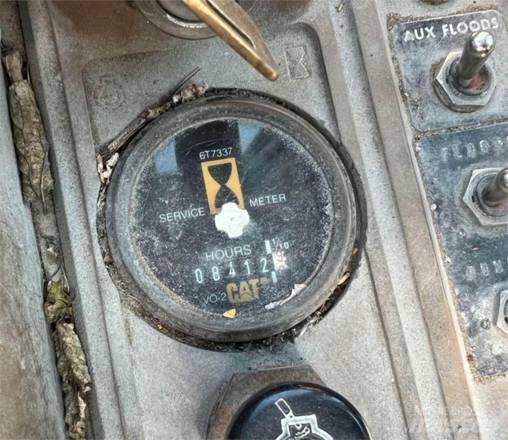 CAT 936F Iekrāvēji uz riteņiem
