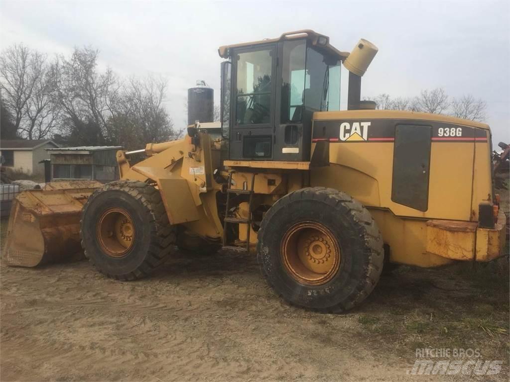 CAT 938G Iekrāvēji uz riteņiem