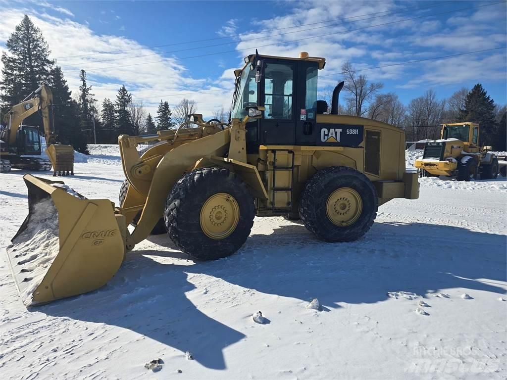 CAT 938H Iekrāvēji uz riteņiem