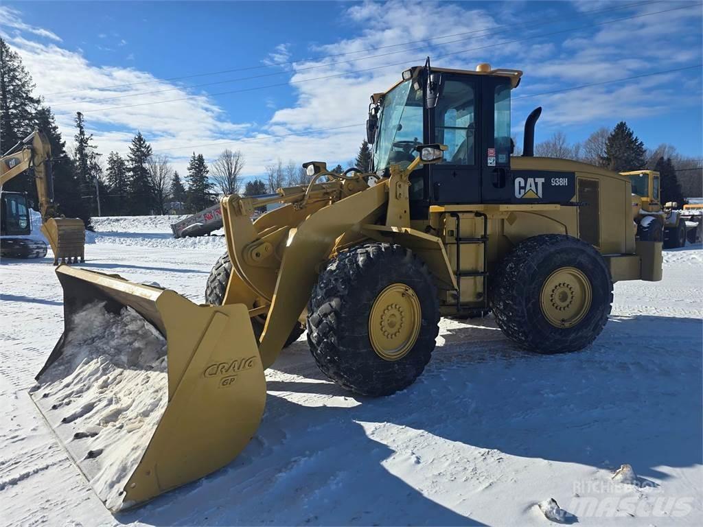 CAT 938H Iekrāvēji uz riteņiem