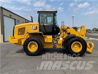 CAT 938M Iekrāvēji uz riteņiem