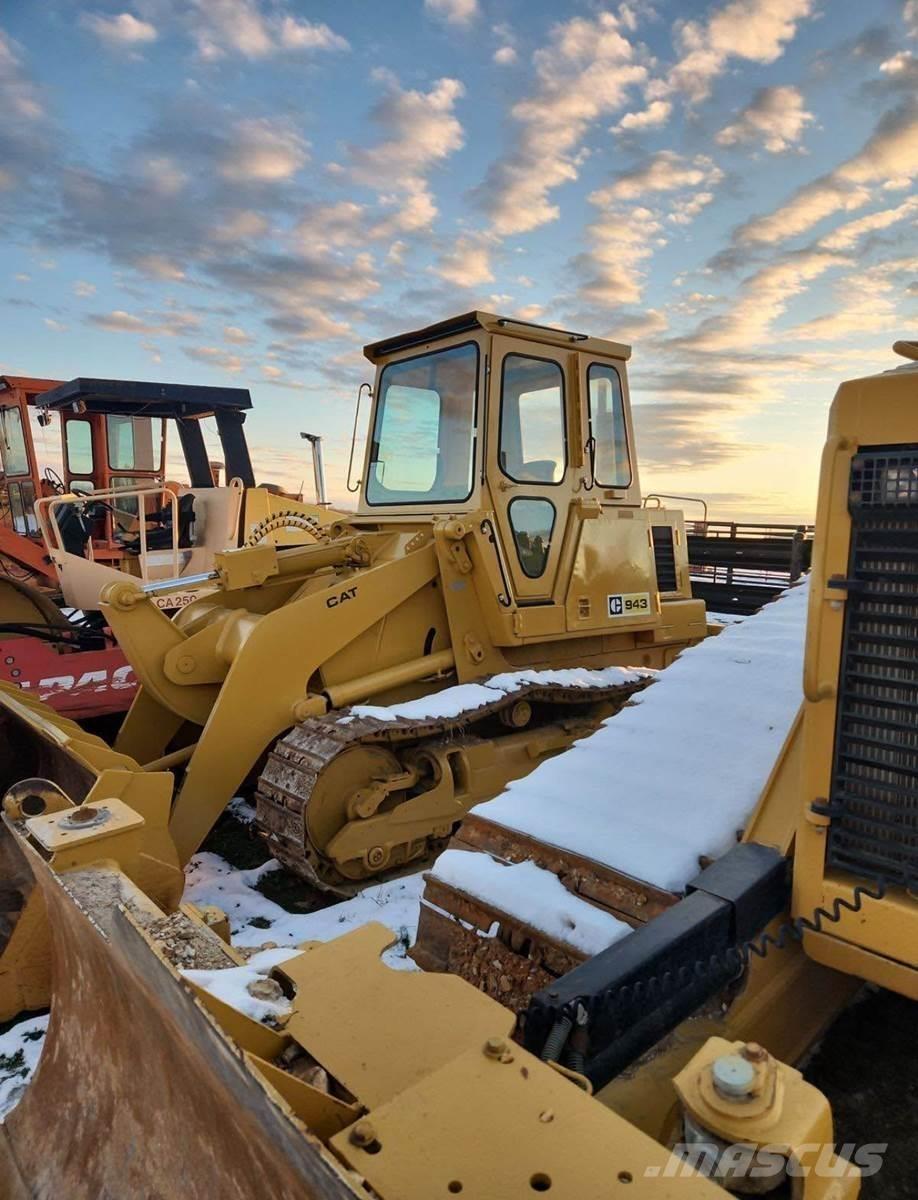 CAT 943 Kāpurķēžu iekrāvēji