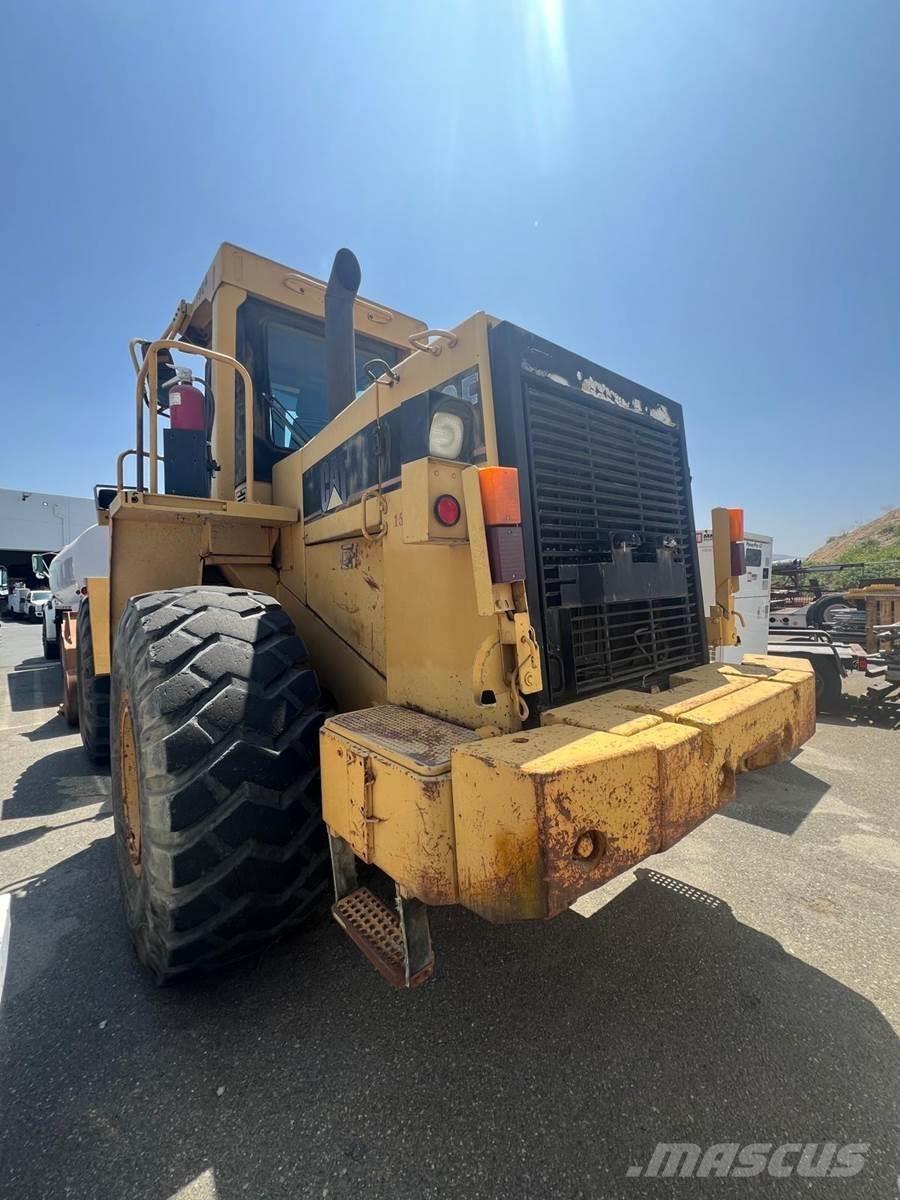 CAT 950F Iekrāvēji uz riteņiem