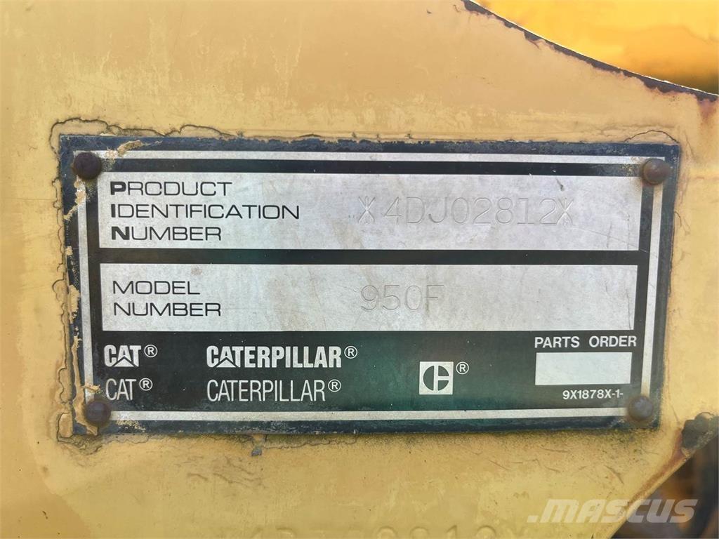 CAT 950F Iekrāvēji uz riteņiem