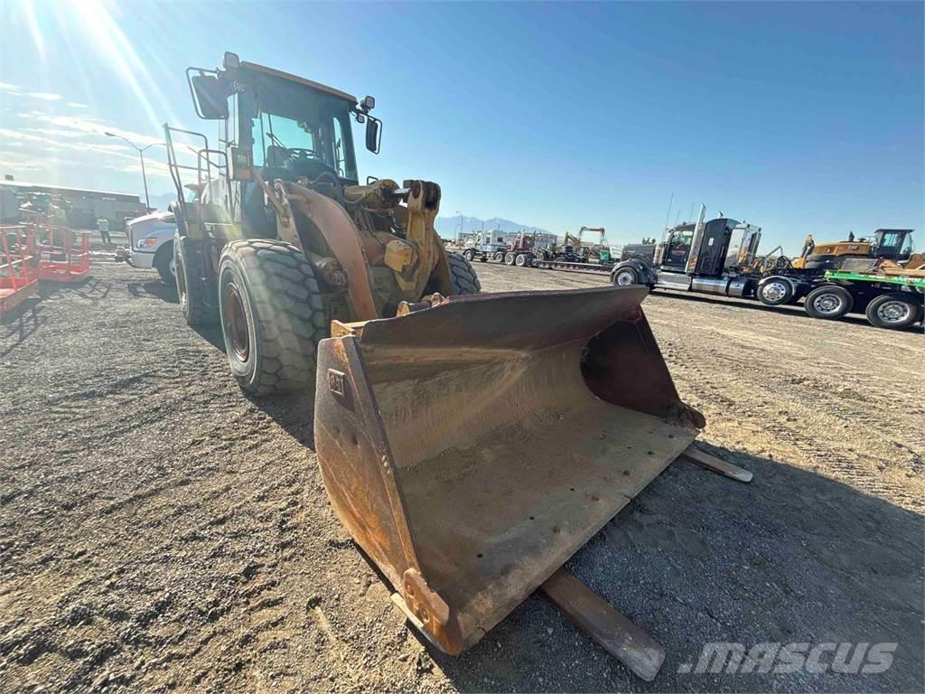 CAT 950H Iekrāvēji uz riteņiem