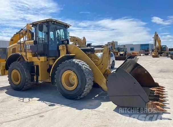 CAT 950M Iekrāvēji uz riteņiem