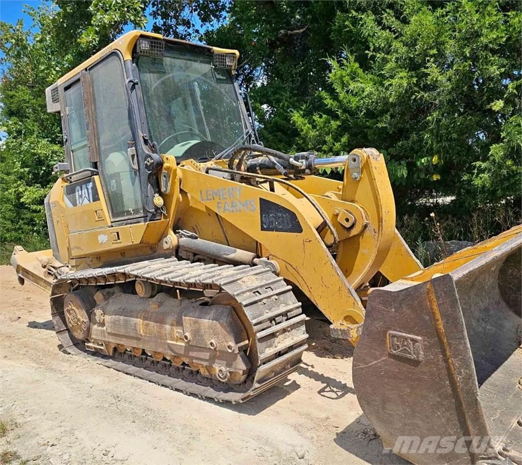 CAT 953D Kāpurķēžu iekrāvēji