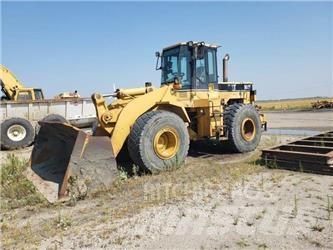 CAT 960F Iekrāvēji uz riteņiem
