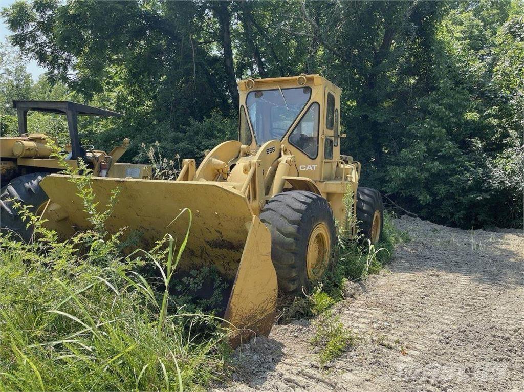 CAT 966 Iekrāvēji uz riteņiem