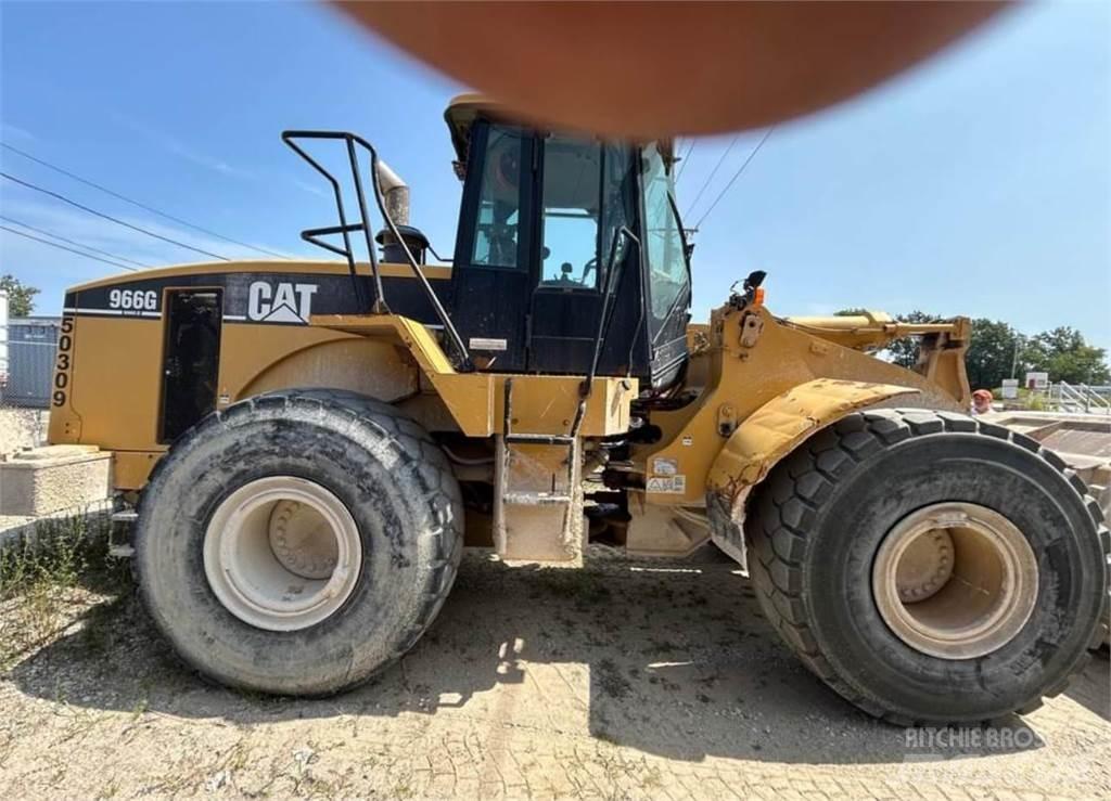 CAT 966G Iekrāvēji uz riteņiem