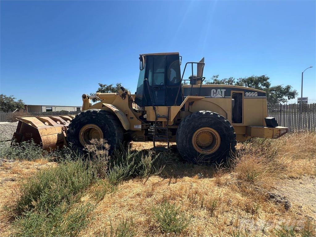 CAT 966G Iekrāvēji uz riteņiem