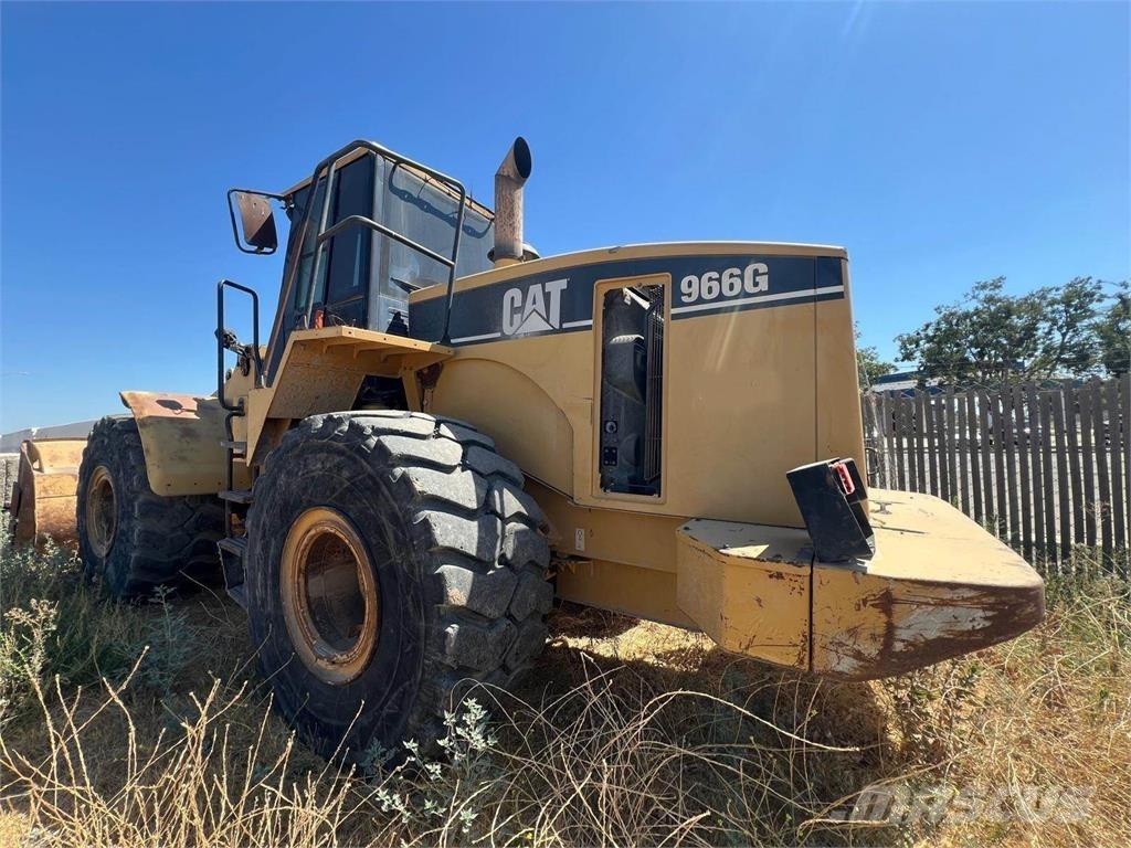CAT 966G Iekrāvēji uz riteņiem