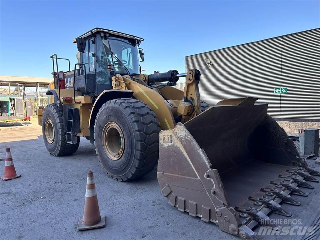 CAT 966L Iekrāvēji uz riteņiem