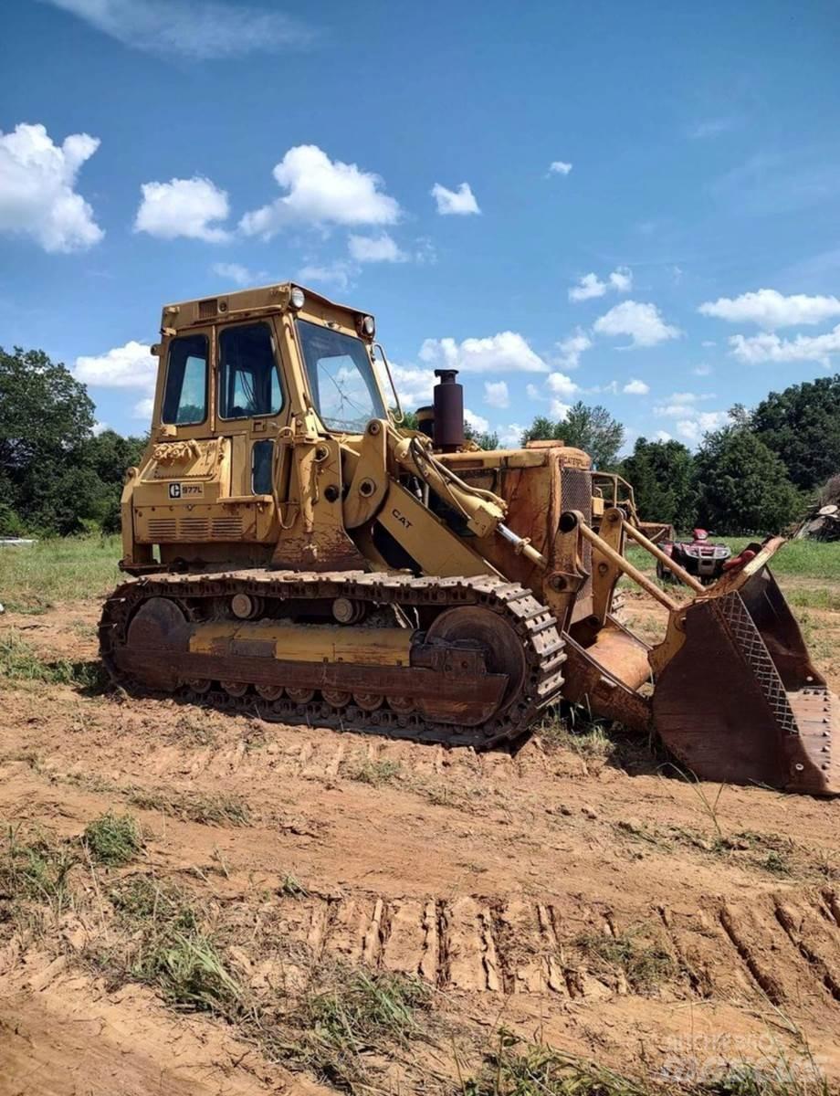 CAT 977L Kāpurķēžu buldozeri