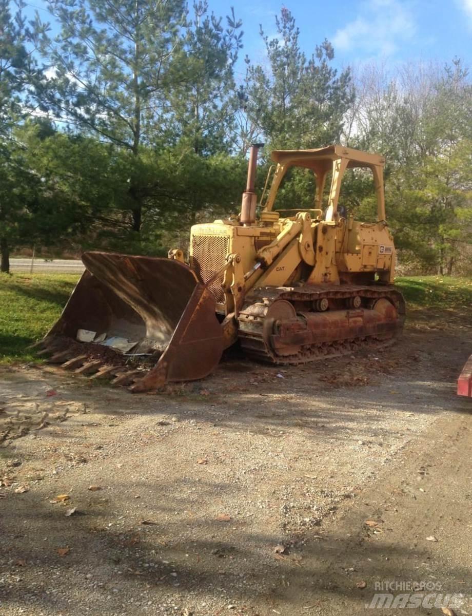 CAT 977L Kāpurķēžu iekrāvēji