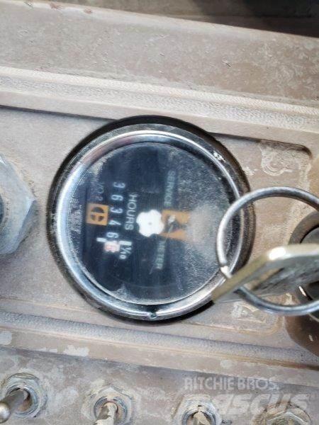 CAT 980C Iekrāvēji uz riteņiem