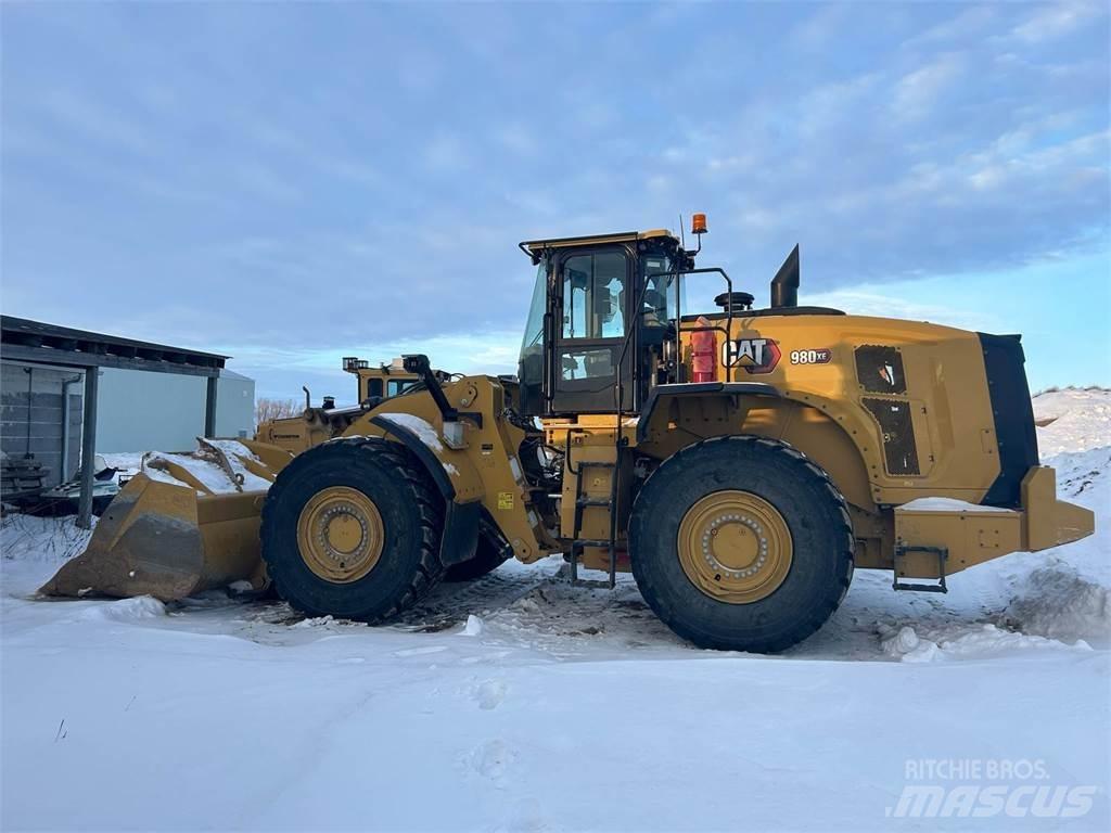 CAT 980M Iekrāvēji uz riteņiem
