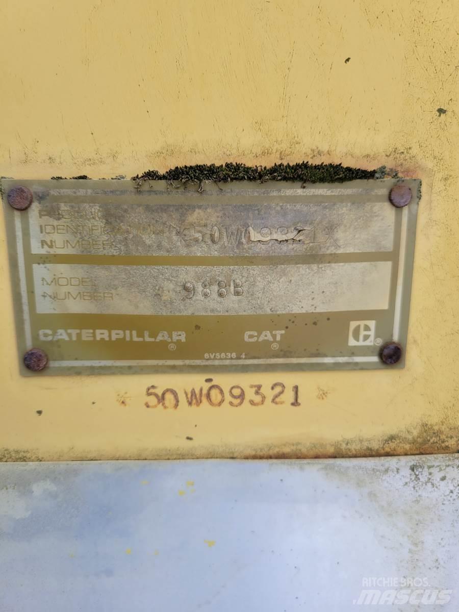 CAT 988B Iekrāvēji uz riteņiem
