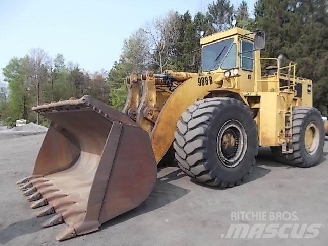 CAT 988B Iekrāvēji uz riteņiem