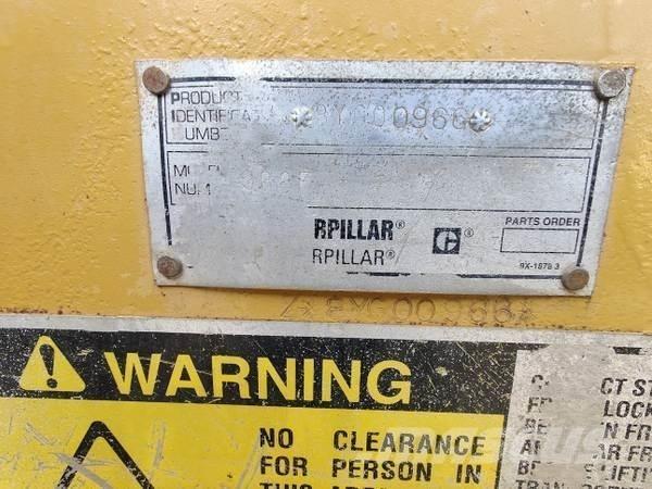 CAT 988F Iekrāvēji uz riteņiem